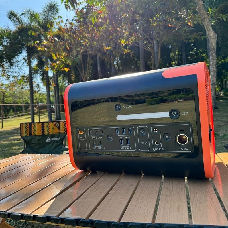 600W 2200W 3000W โซลาร์เจนเนอเรเตอร์ สถานที่พลังงานพกพาสําหรับการตั้งแคมป์ RV ครอบครัวกลางแจ้ง