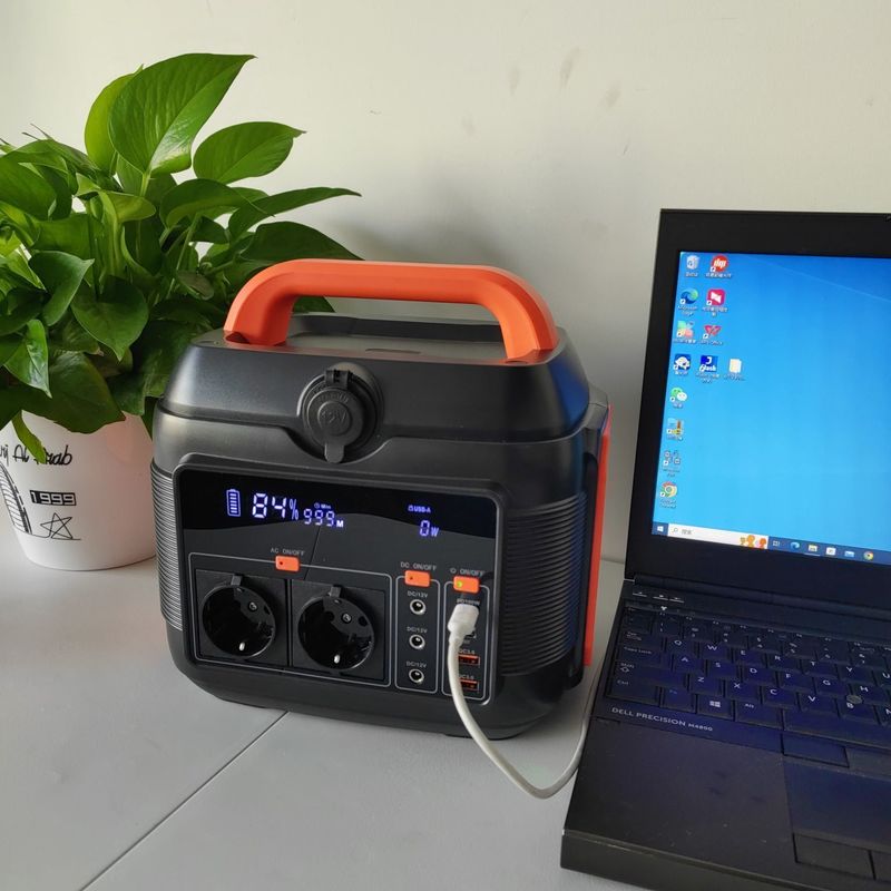 600W/576wh สถานไฟฟ้าพกพาแบบมีหลายฟังก์ชันโดยตรงที่มีประเภท C2 Pd27W