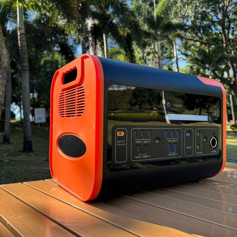 2000W 2200W โซลาร์ โมบาย แรงไฟฟ้า เครื่องกําเนิดพลังงาน สถานีไฟฟ้าพกพาสําหรับงานกลางแจ้ง