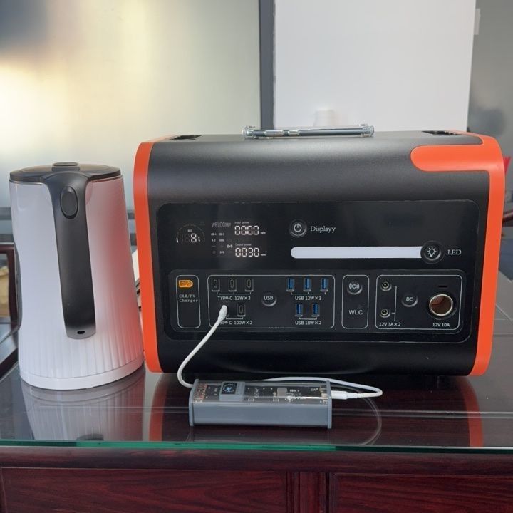 1800W-2400W การเก็บพลังงาน โรงไฟฟ้าพกพา เครื่องผลิตพลังงานแสงอาทิตย์สําหรับตลาดเอเชียตะวันออก