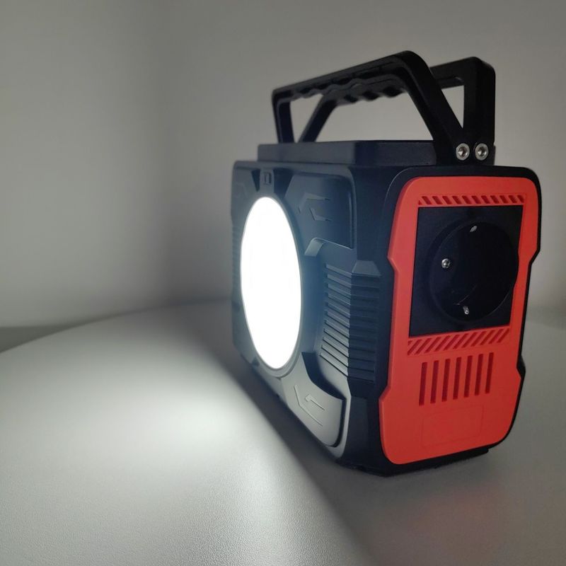 สถานไฟฟ้าพลังแสงอาทิตย์แบบพกพา 200W ออก AC DC สําหรับกิจกรรมกลางแจ้งและฉุกเฉิน