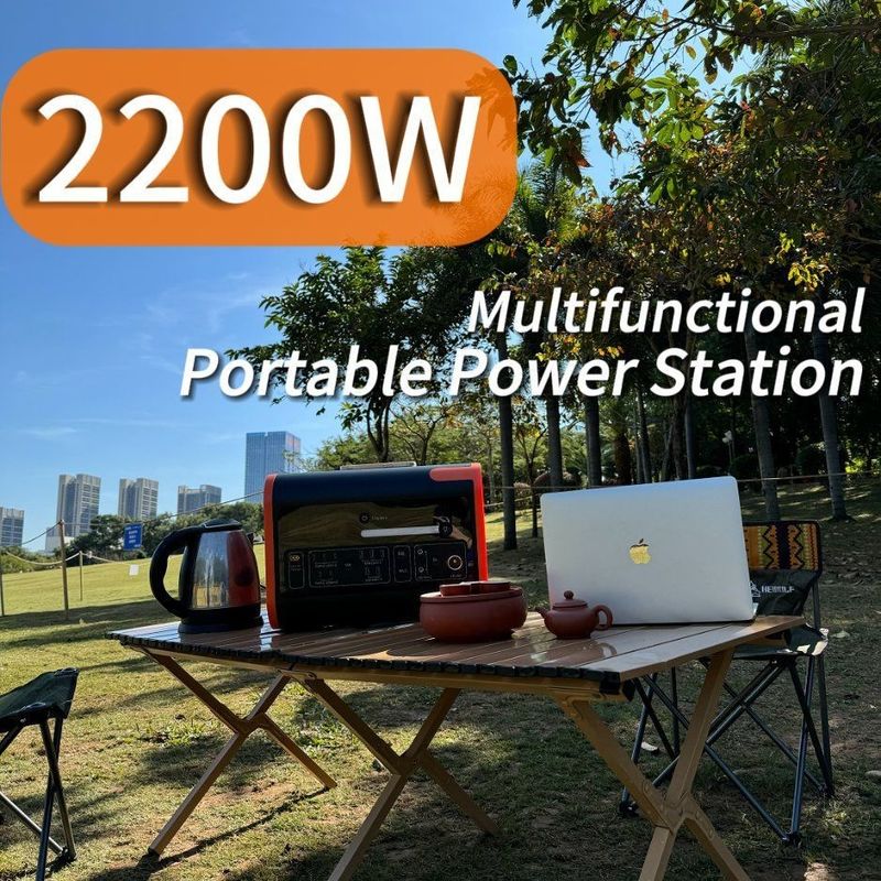 สหรัฐอเมริกา AC Socket 2000W โรงไฟฟ้าพลังแสงอาทิตย์สําหรับแคมป์และกิจกรรมกลางแจ้ง