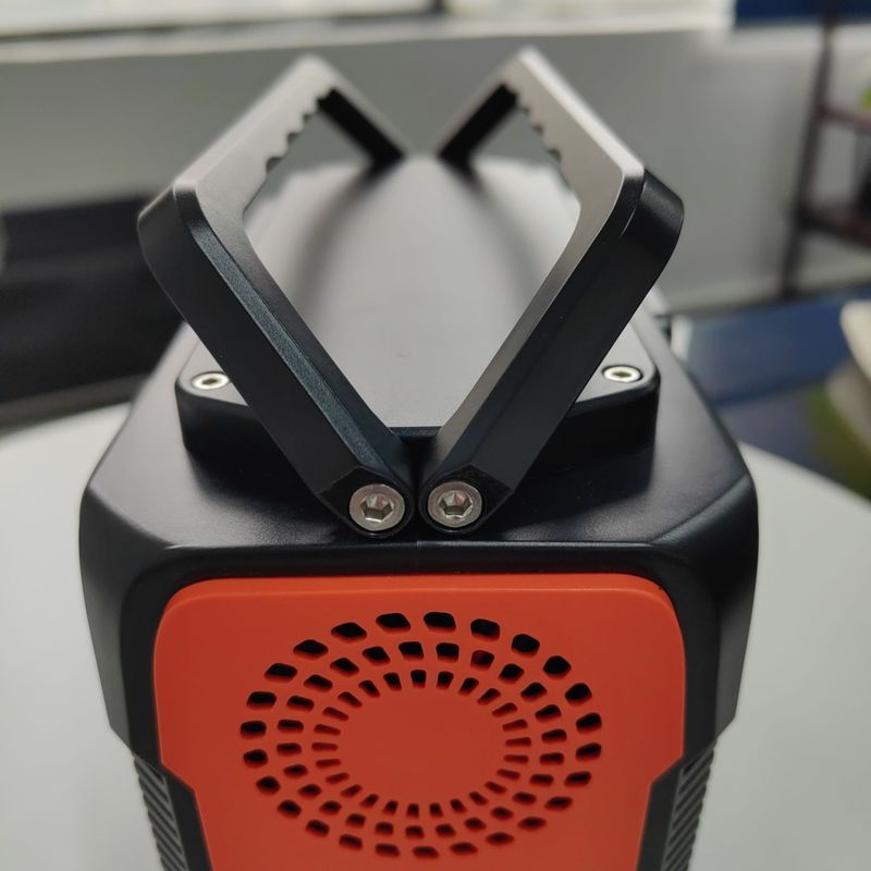 ระบบพลังงานแบตเตอรี่สํารองที่สามารถชาร์จใหม่ได้ 200W สําหรับการตั้งแคมป์
