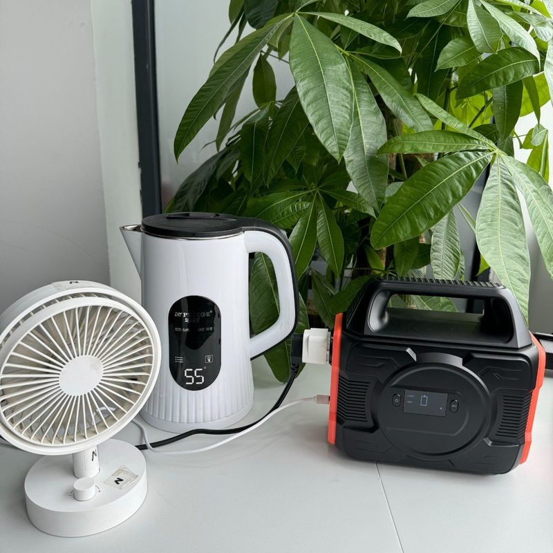 288wh/14.4V/20ah/80000mAh ความจุของแบตเตอรี่ โรงไฟฟ้าพลังแสงอาทิตย์สําหรับกิจกรรมกลางแจ้ง