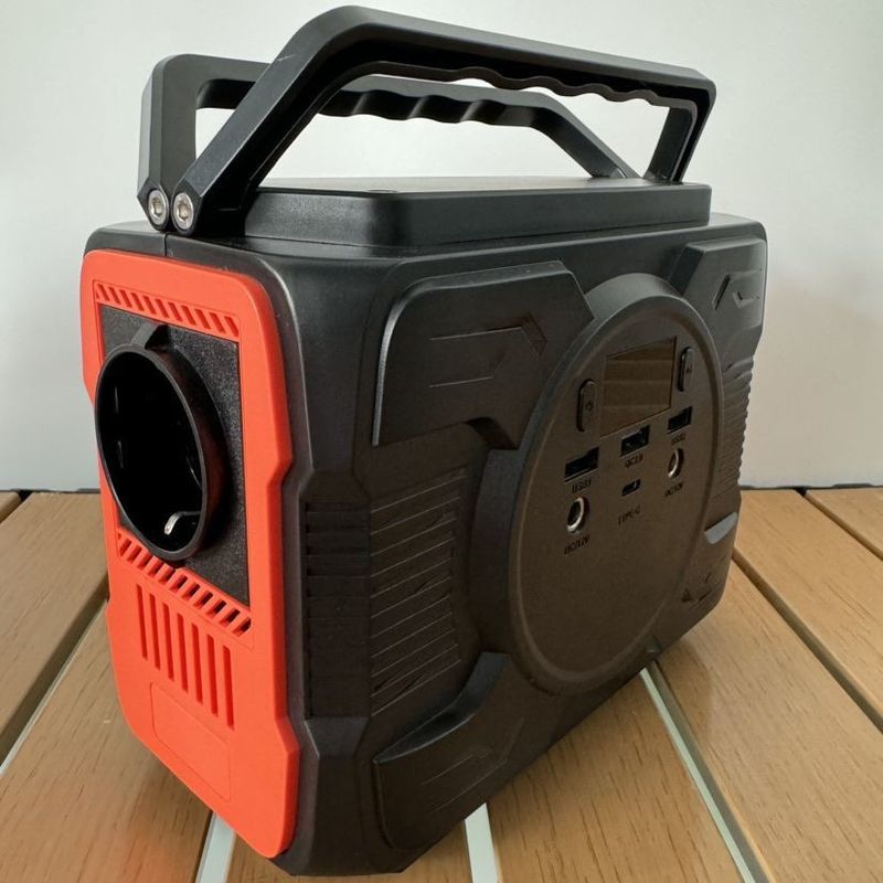 เครื่องกําเนิดพลังงานแสงอาทิตย์มือถือฉุกเฉิน 200W 220V สําหรับแคมป์กลางแจ้ง