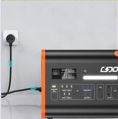 เครื่องกําเนิดไฟฟ้าเคลื่อนที่ 1000W ชาร์จแสงอาทิตย์ ซ็อตออก AC สําหรับโรงไฟฟ้ากลางแจ้ง 2200W