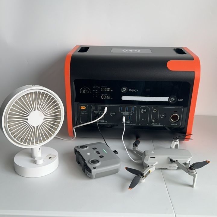 สถานไฟฟ้ากลางแจ้งแบบพกพาเงียบๆ พร้อมชาร์จเร็ว 1500W และชาร์จไร้สาย 15W