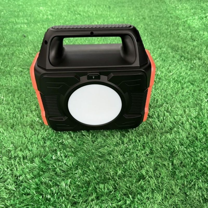 ภายใน / นอก ใช้ 200W / 300W / 600W ภายนอก แคมป์ฉุกเฉิน สถานที่พลังงานพกพา