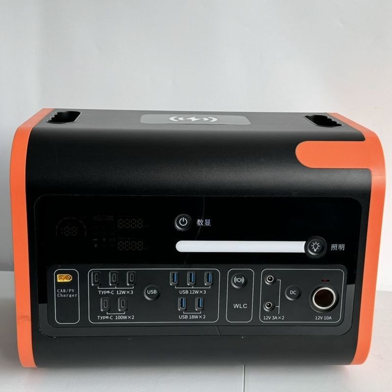 สถานีพลังงานพกพา 2200W Pure Sine LiFePO4 UPS แบตเตอรี่สํารองสําหรับการตั้งแคมป์กลางแจ้ง