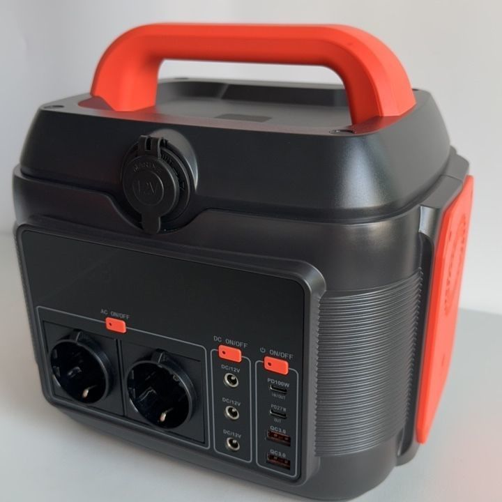 สถานีพลังงานเคลื่อนที่กลางแจ้ง พร้อมการชาร์จแผ่นพลังแสงอาทิตย์ 600W และผลิตคลื่นไซนูโซล