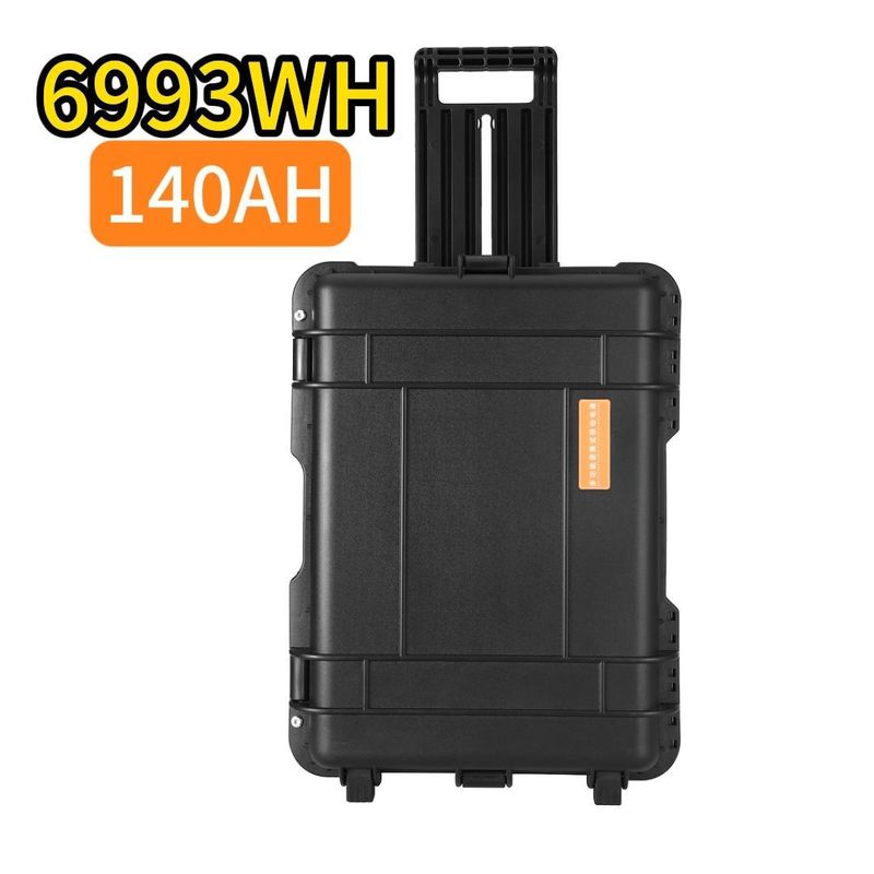 ฟังก์ชันการป้องกัน 7000W สถานที่พลังงานเคลื่อนย้ายสําหรับสถานที่ฉุกเฉินกลางแจ้งและบ้าน